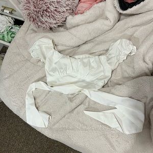 puff sleeve tie back